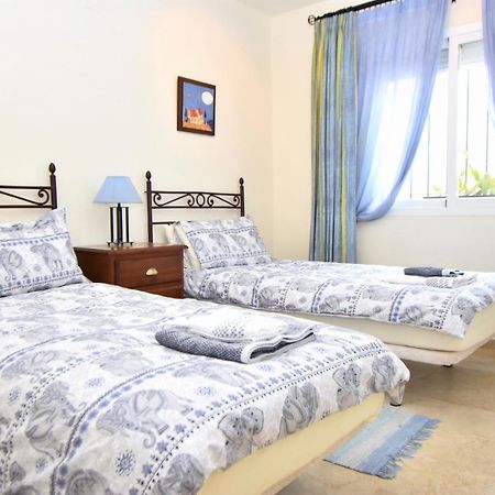 Beautiful Apt With Golf & Lake Views Mijas Golf ฟูเอนฮิโรลา ภายนอก รูปภาพ