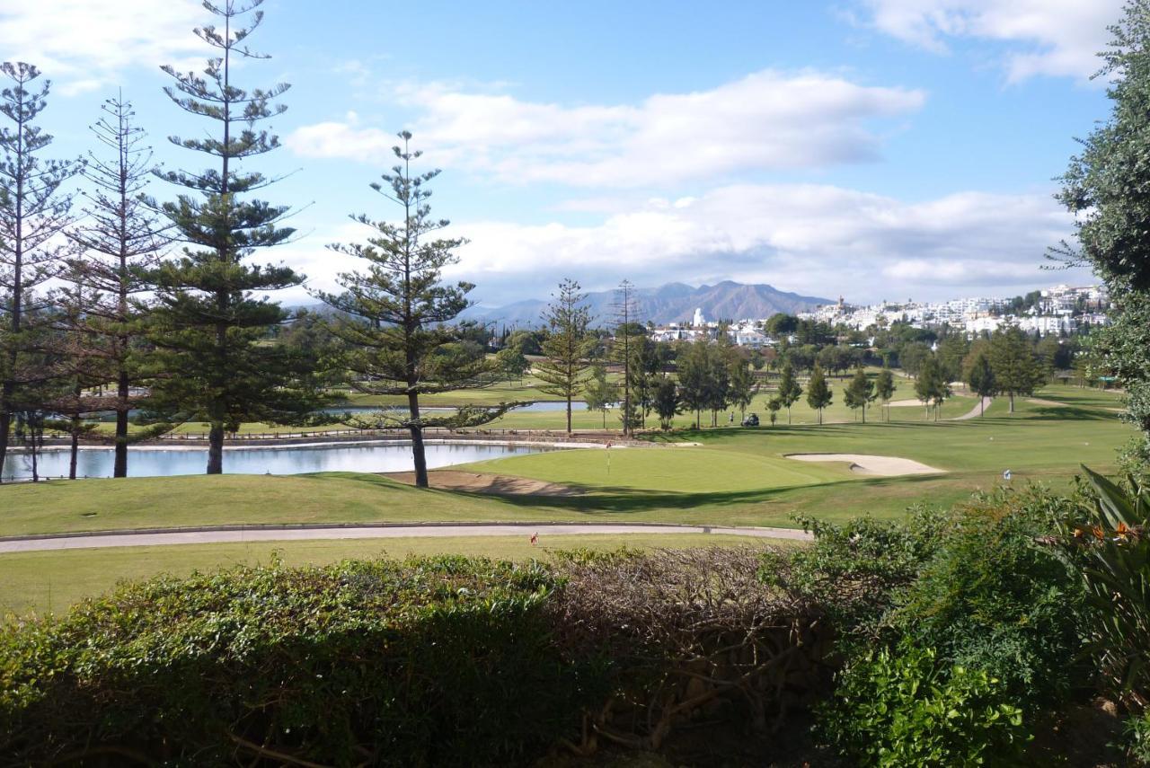 Beautiful Apt With Golf & Lake Views Mijas Golf ฟูเอนฮิโรลา ภายนอก รูปภาพ